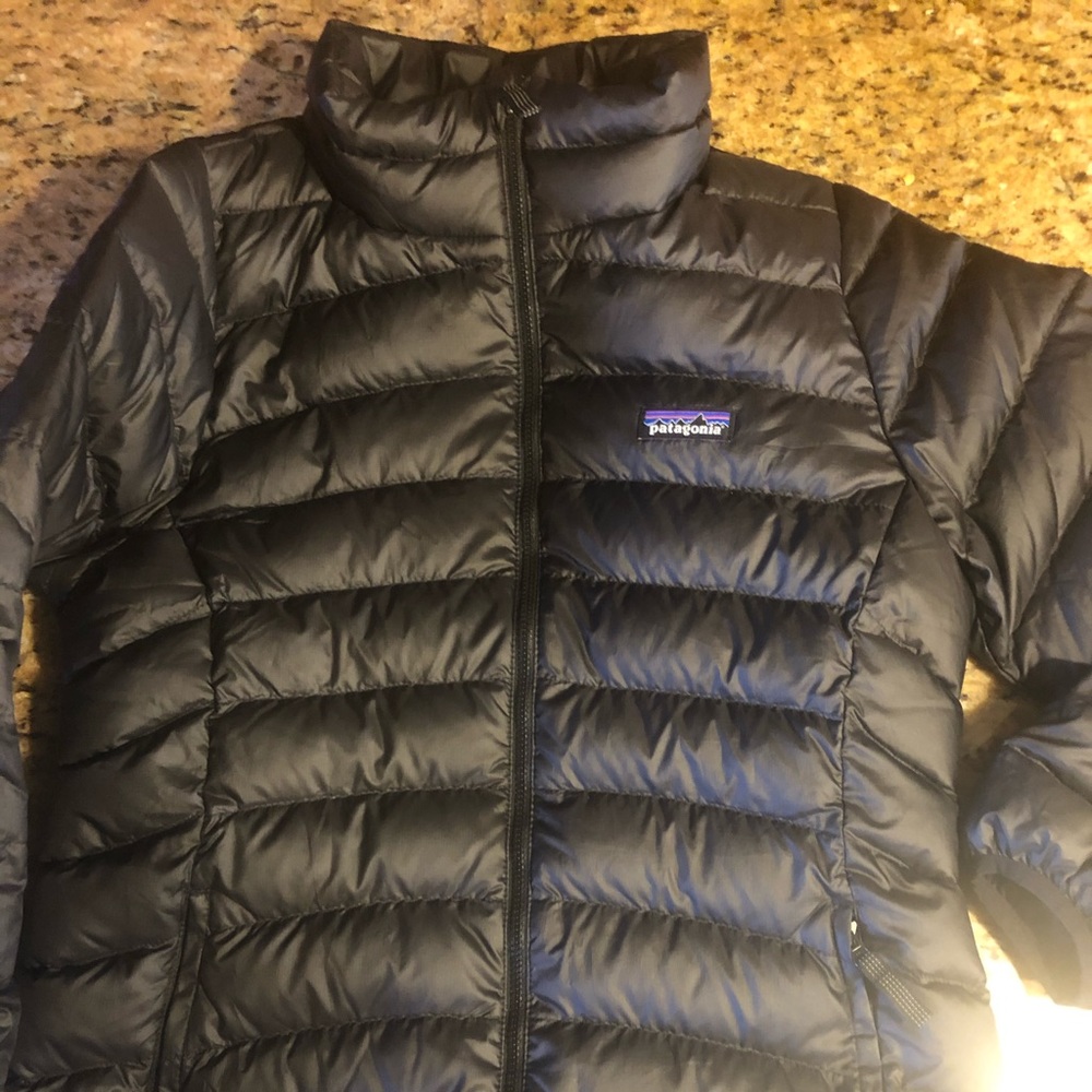 Girls size 14 Patagonia puffer jacket Black